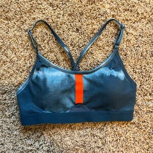 Nike Women's Light-Support Padded All-Over Print Sports Bra